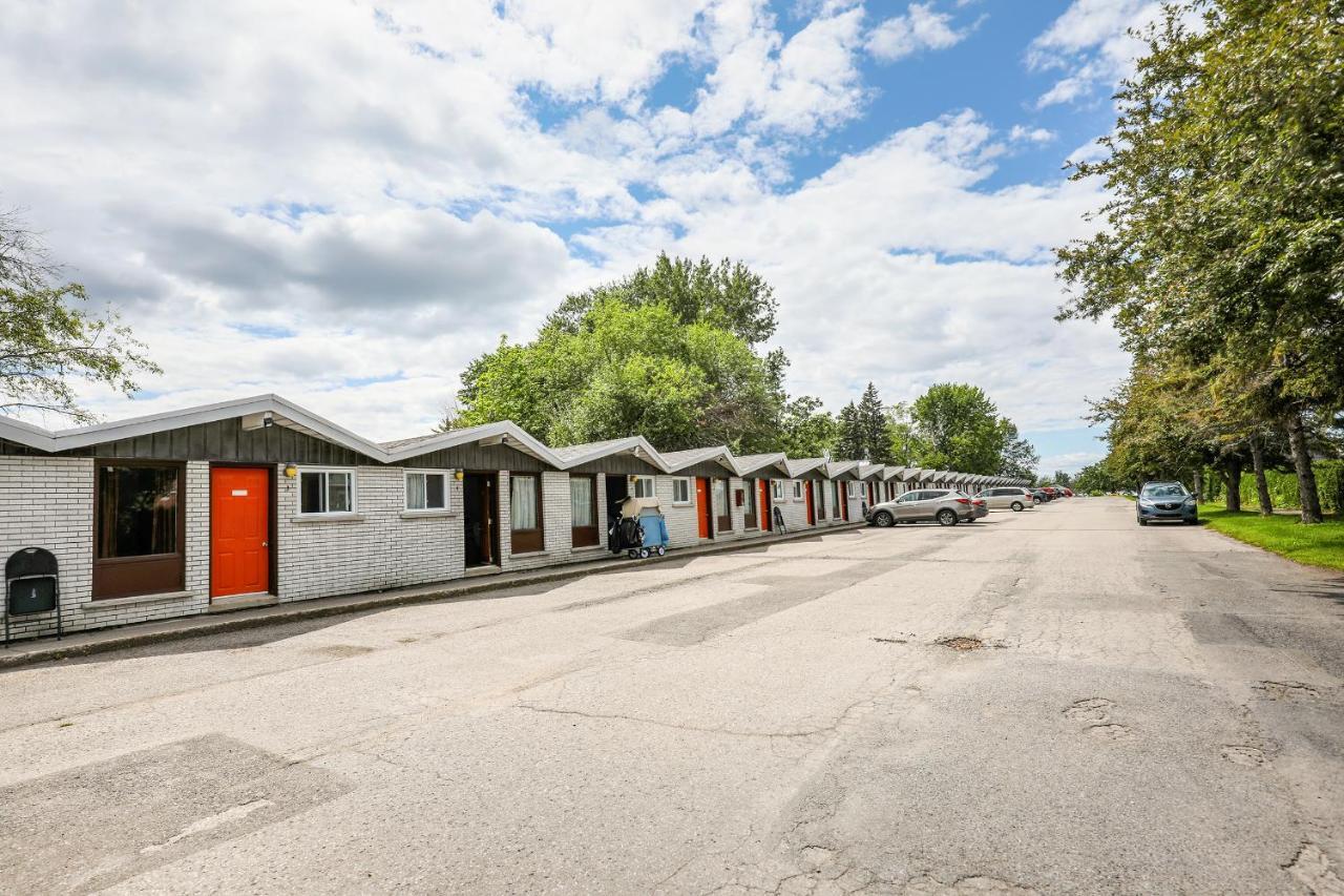 Motel Rideau Brossard Extérieur photo
