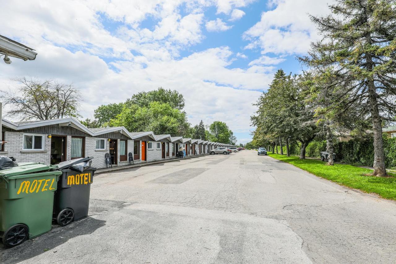 Motel Rideau Brossard Extérieur photo