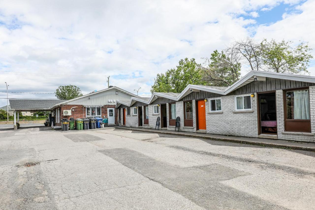 Motel Rideau Brossard Extérieur photo
