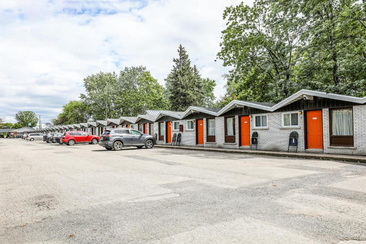 Motel Rideau Brossard Extérieur photo